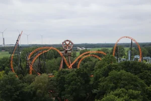 Jr. Scorpion Tail (Bob Van Dyck - Themeparkfreaks)