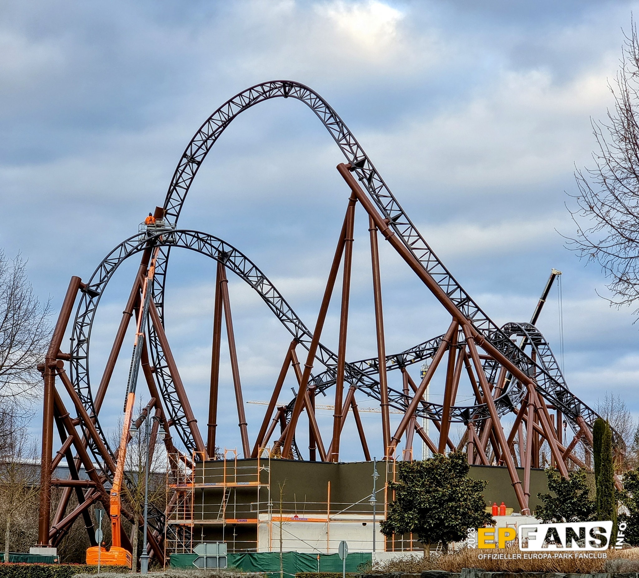 Europa Park – Voltron Coaster – Themeparkfreaks